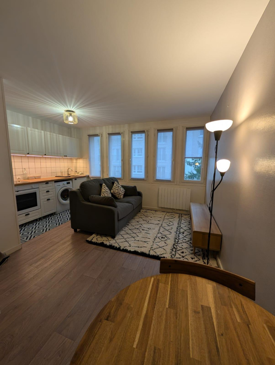 
                                                Location
                                                 Studio meublé 31 m² + annexe 7 m² – Courbevoie