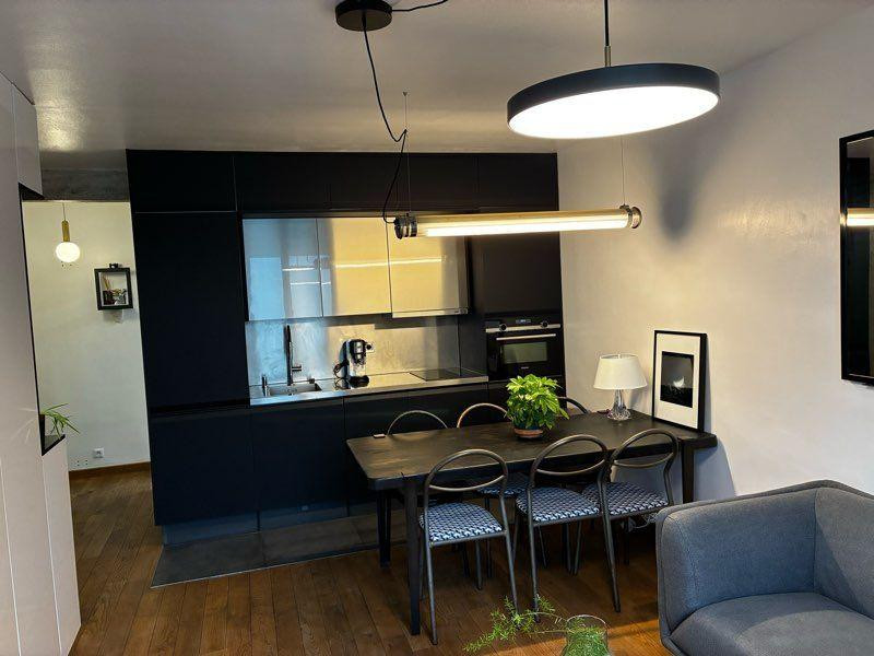 
                                                Location
                                                 Studio meublé – 33 m² avec balcon et coin chambre