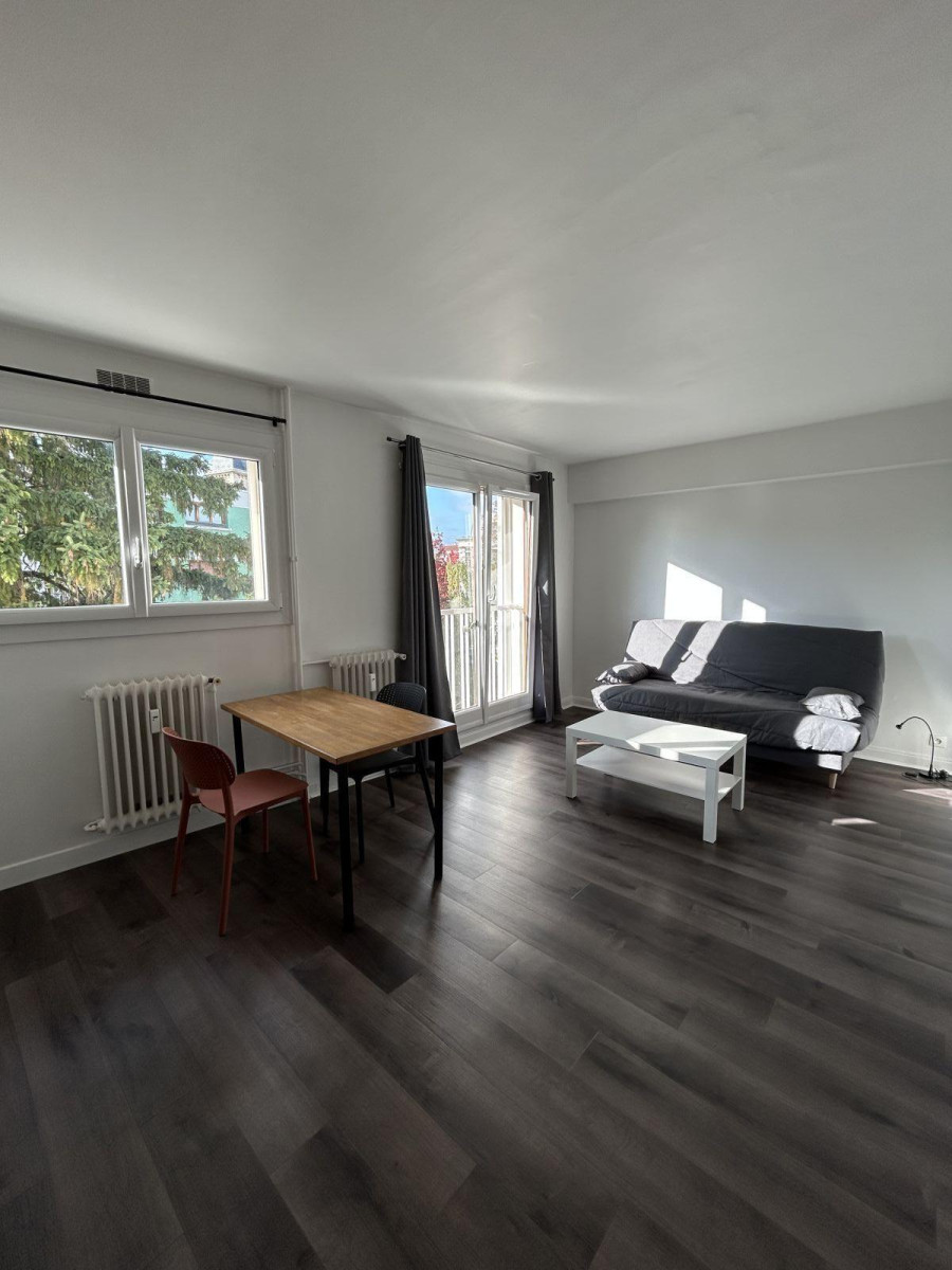 
                                                Location
                                                 Studio meublé 34m2 quartier mairie Le Perreux