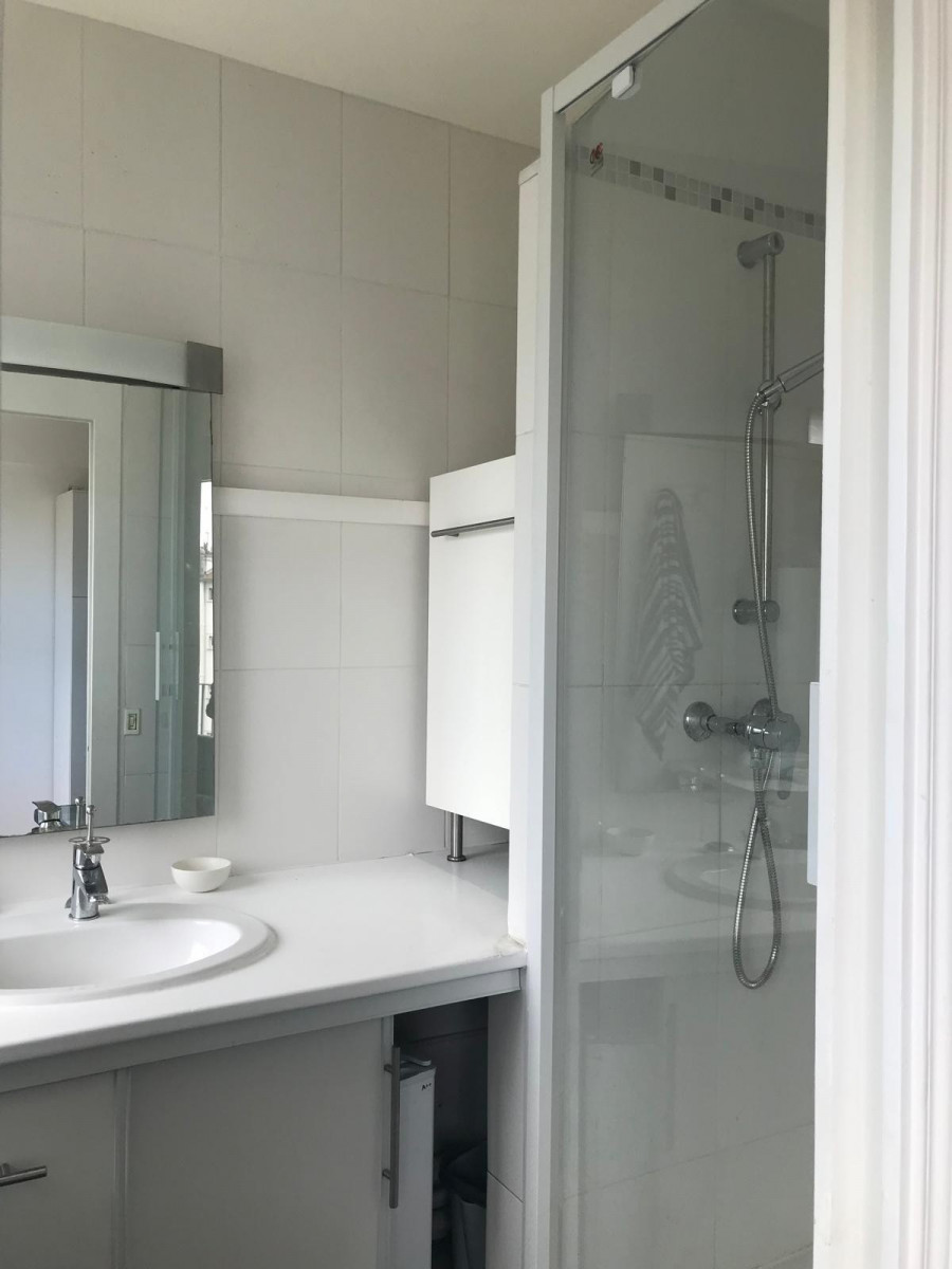 
                                                Location
                                                 studio meuble