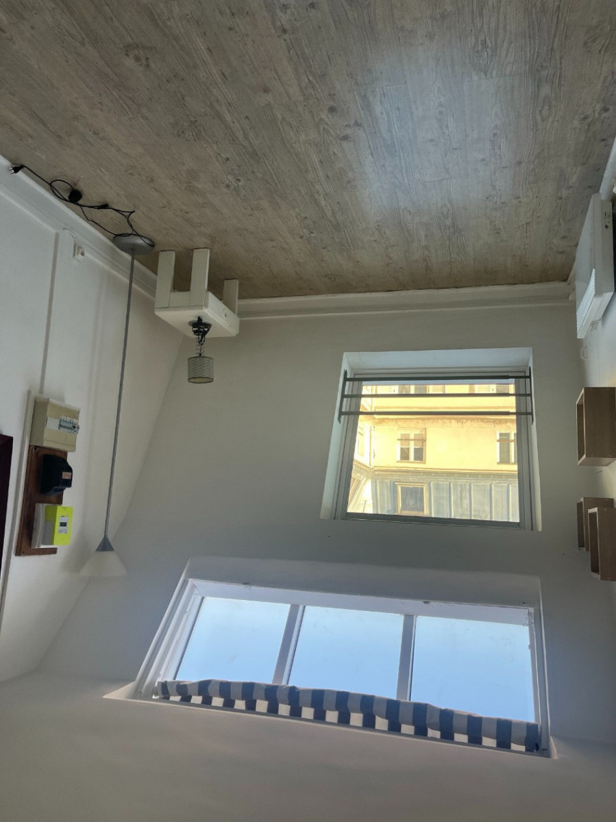 
                                                Location
                                                 studio meuble