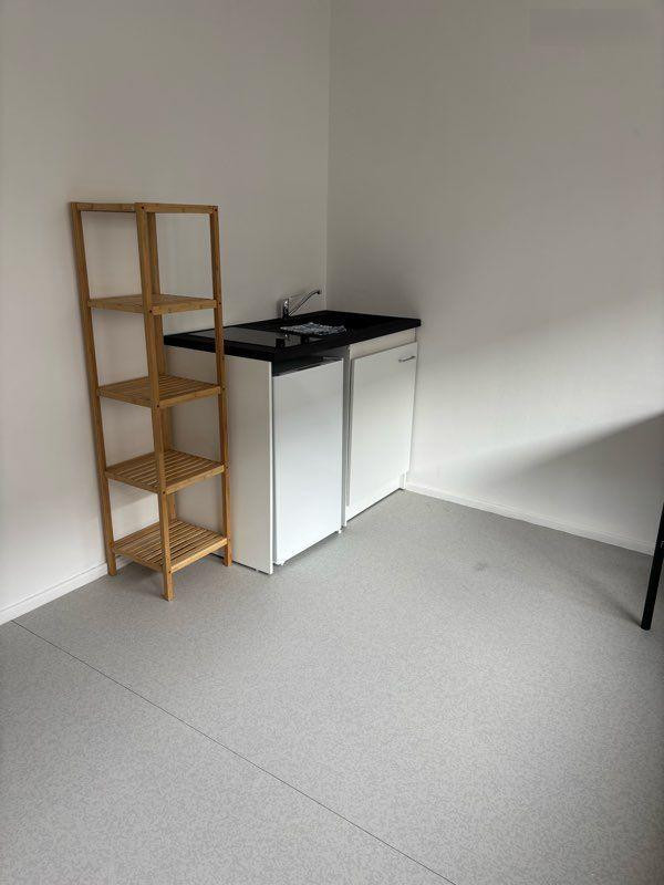 
                                                Location
                                                 Studio meublé 69007