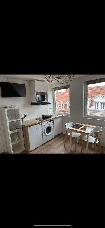 
                                                Location
                                                 Studio meublé
