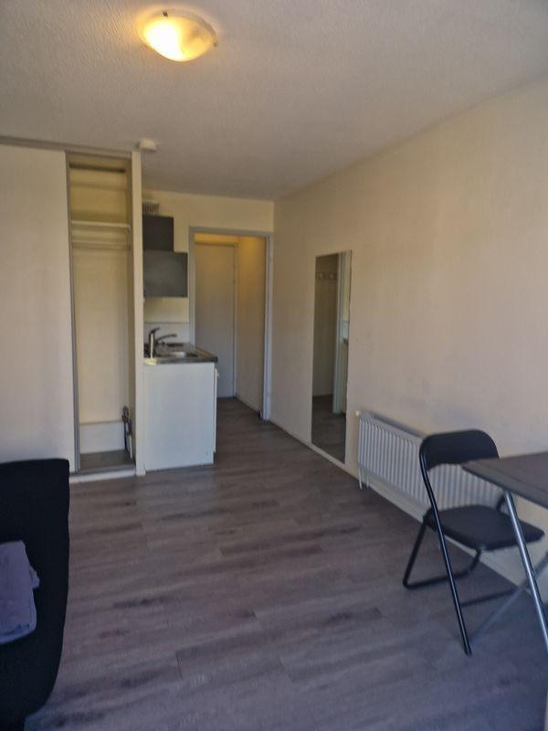 
                                                Location
                                                 Studio meublé