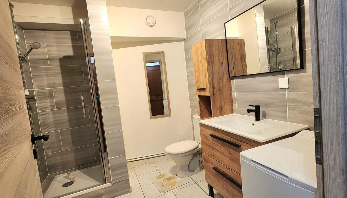 
                                                Location
                                                 Studio meublé