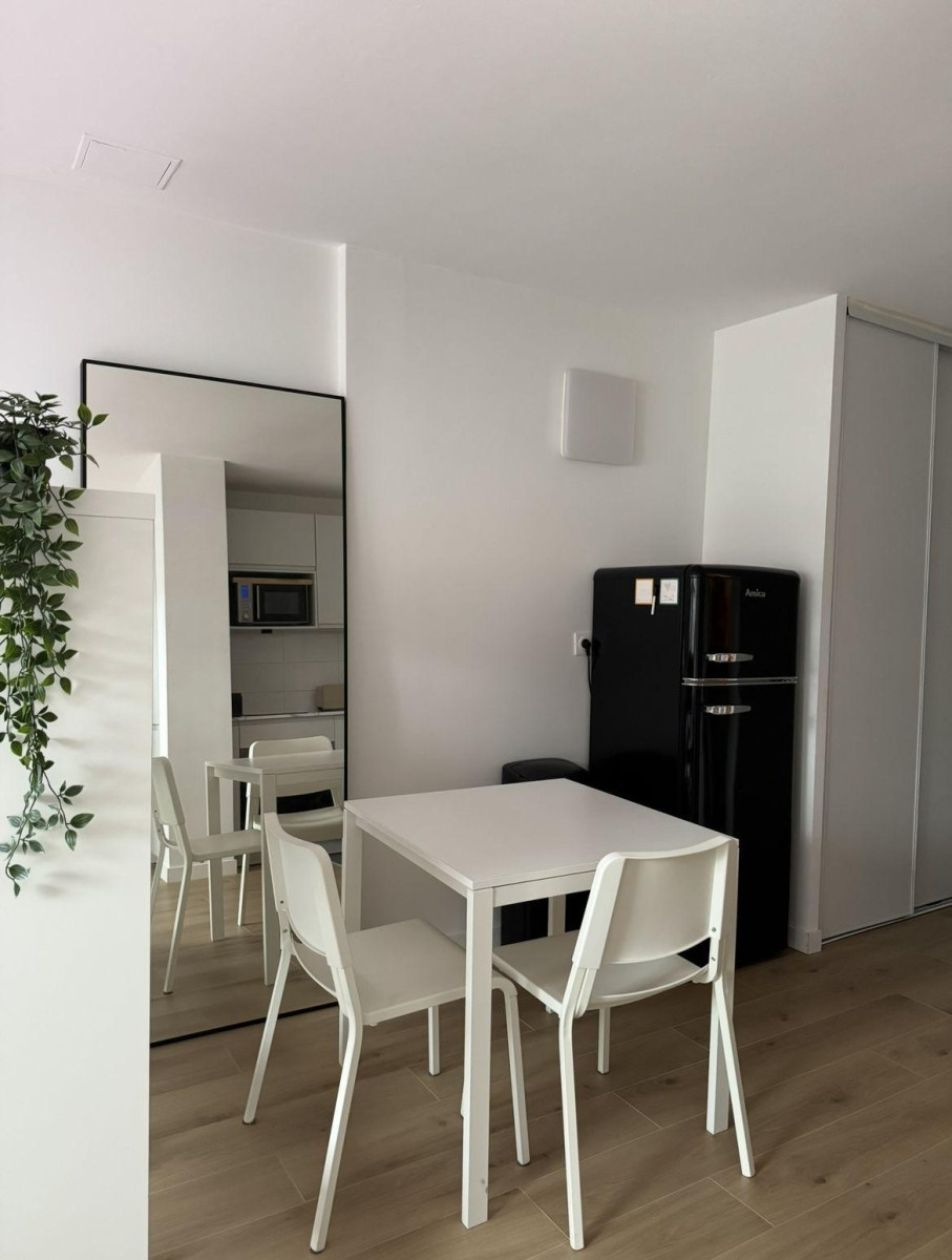 
                                                Location
                                                 Studio meublé