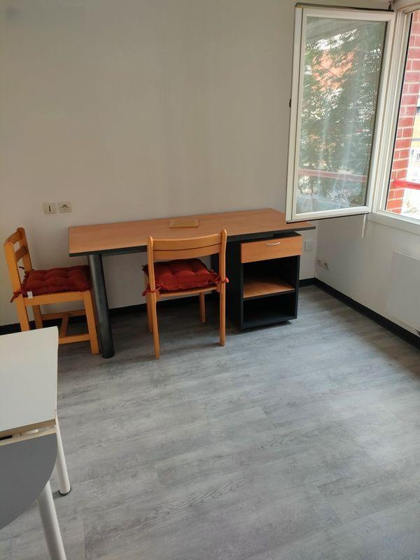 
                                                Location
                                                 Studio meublé