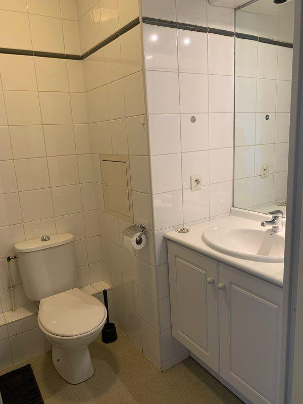 
                                                Location
                                                 Studio meublé