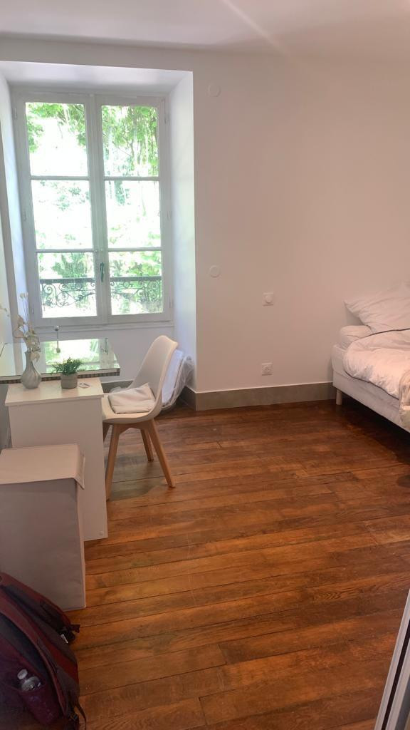 
                                                Location
                                                 Studio meublé