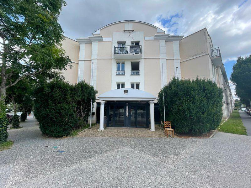 
                                                Location
                                                 Studio meublé à 2min Cergy le Haut RER A