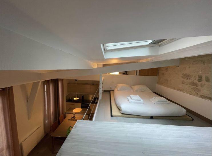 
                                                Location
                                                 Studio meublé à louer