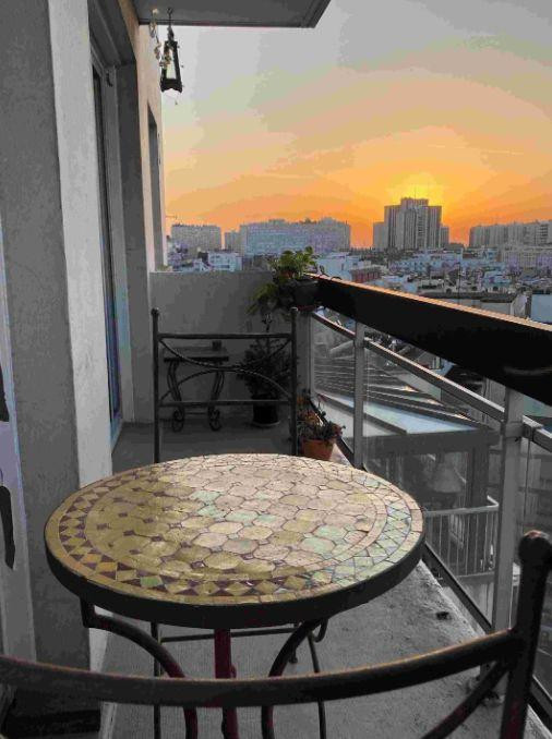 
                                                Location
                                                 Studio meublé à louer