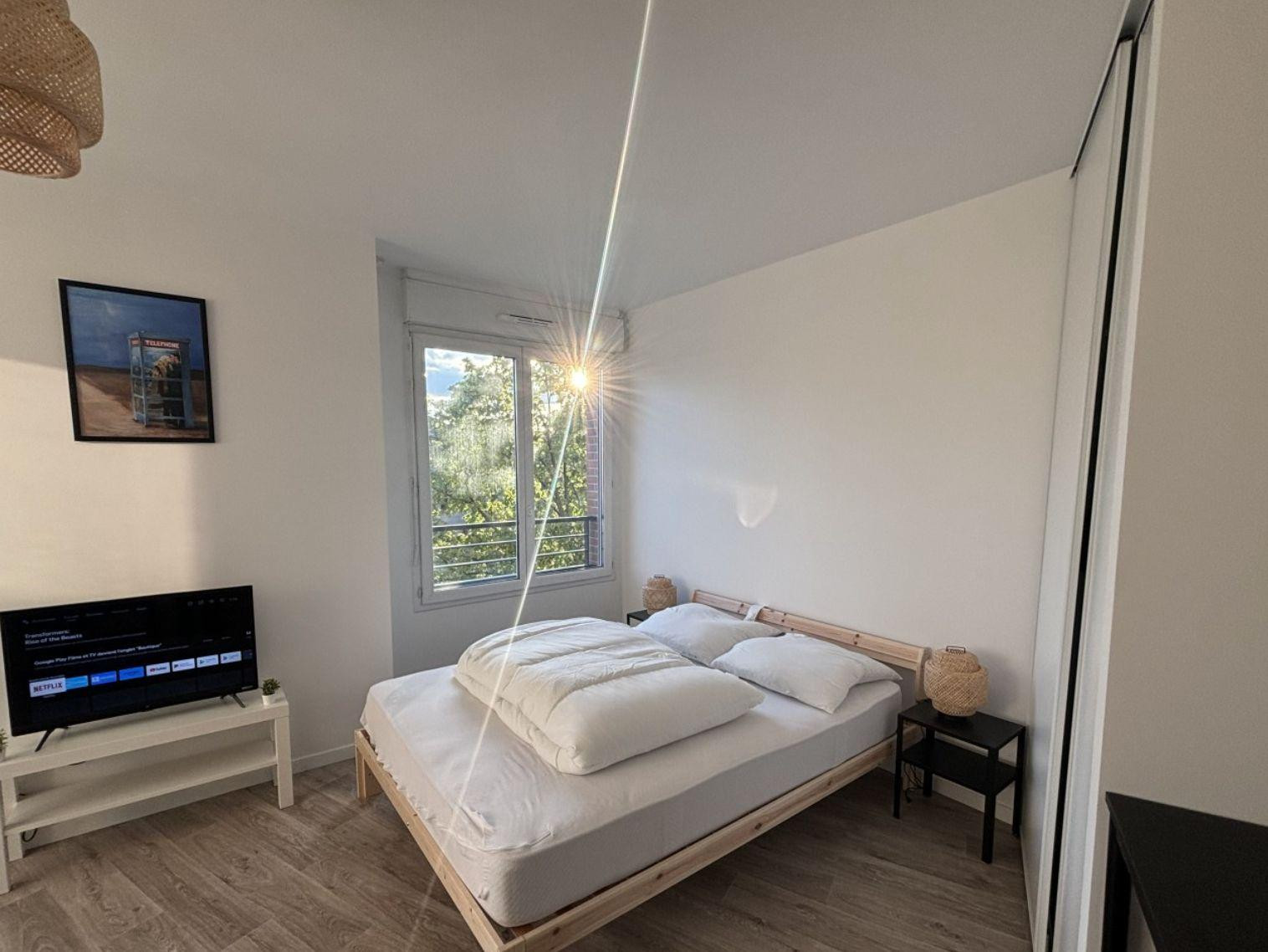 
                                                Location
                                                 Studio meublé à louer
