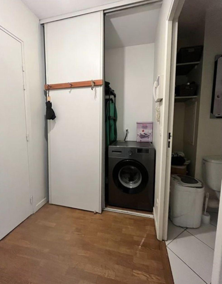 
                                                Location
                                                 Studio meublé à louer