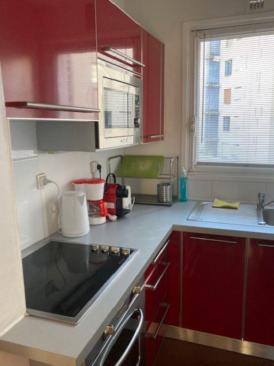 
                                                Location
                                                 Studio meublé à louer