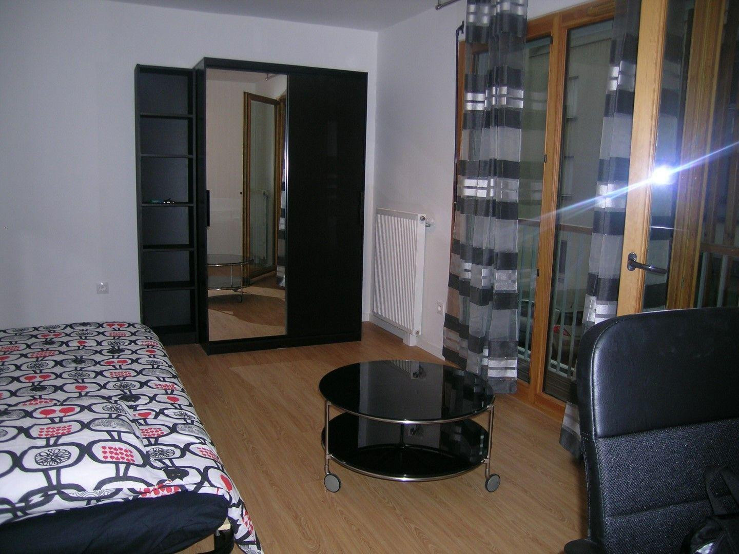 
                                                Location
                                                 Studio meublé à louer