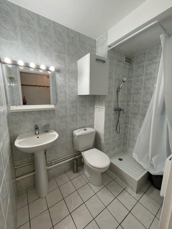 
                                                Location
                                                 Studio meublé à louer