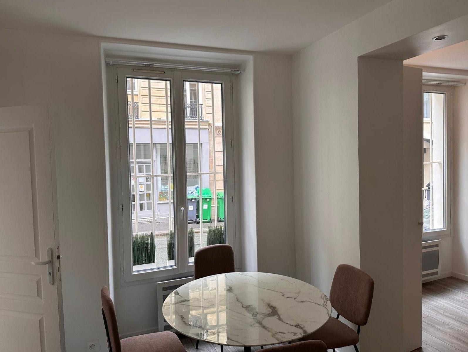 
                                                Location
                                                 Studio meublé à louer