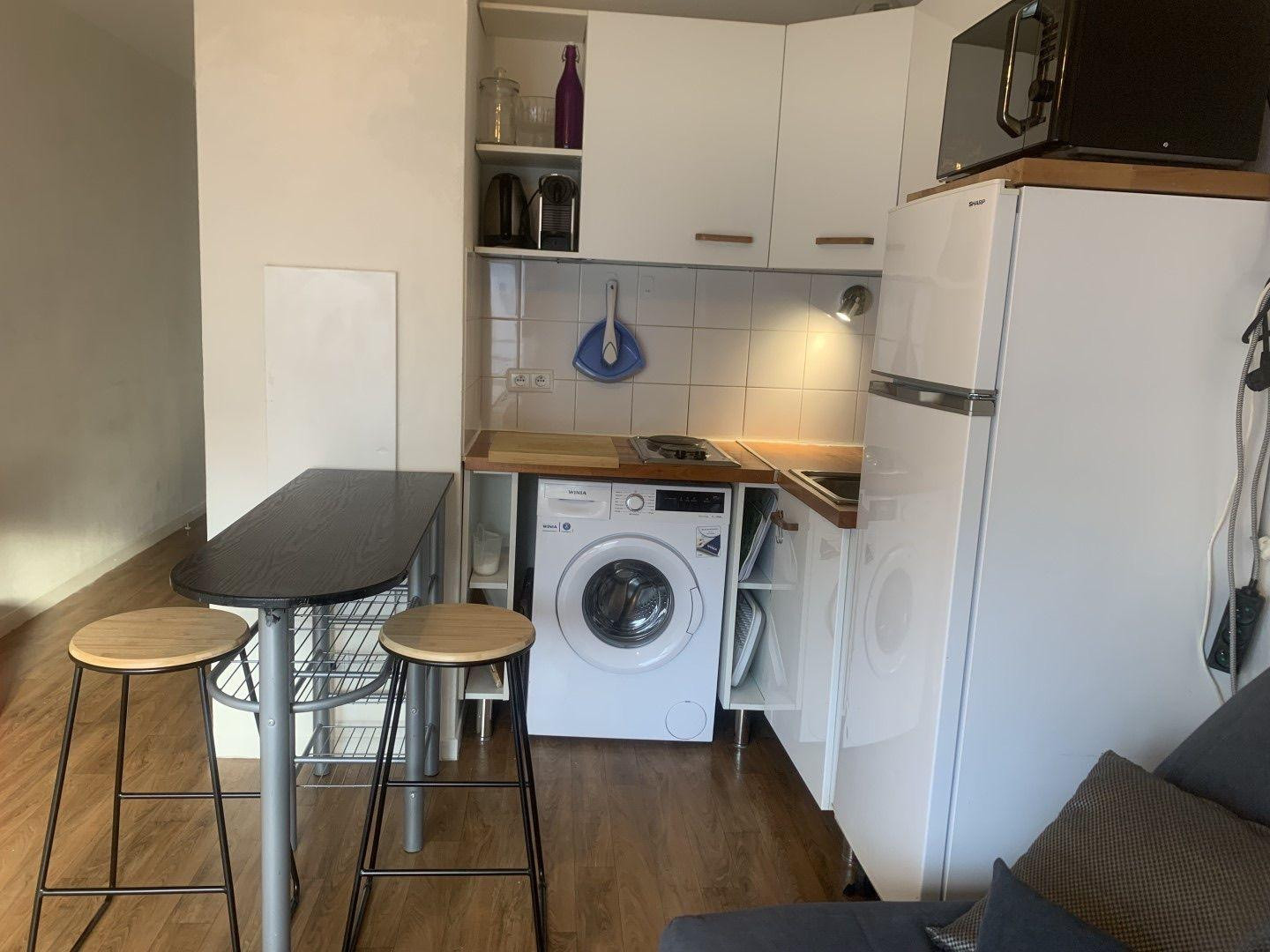 
                                                Location
                                                 Studio meublé à louer