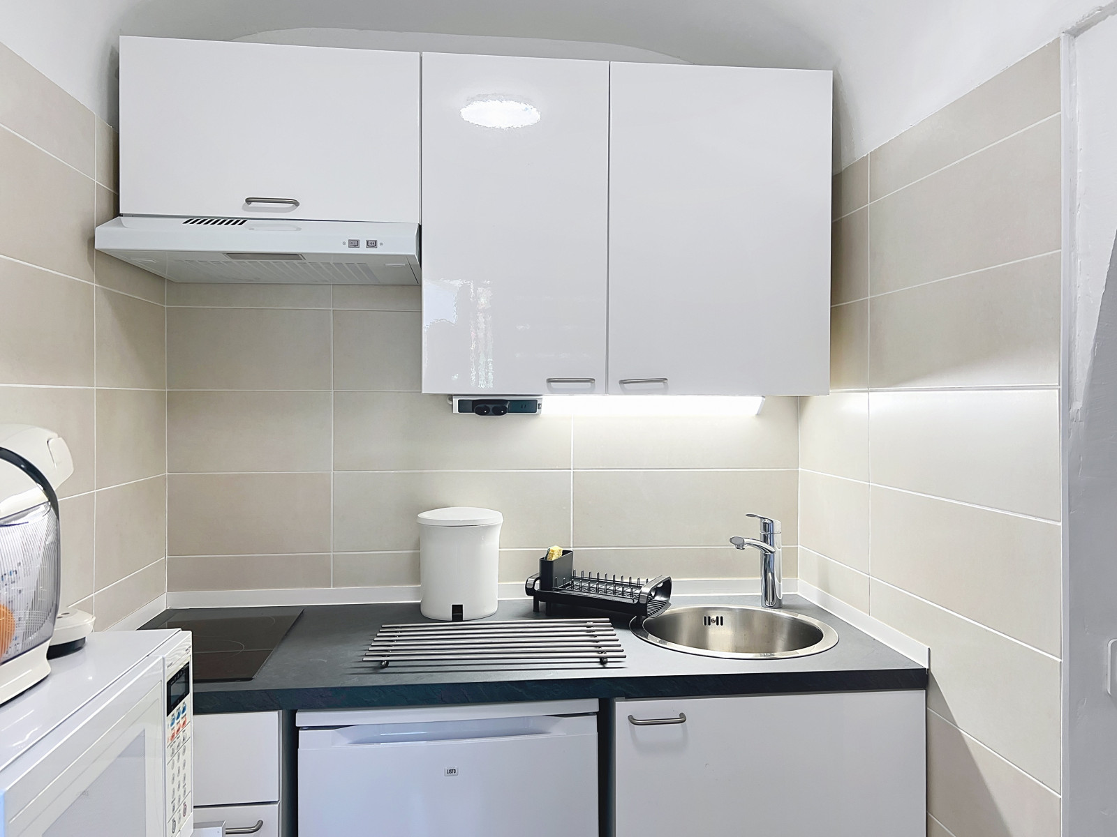 
                                                Location
                                                 Studio meublé à louer à Nice Ouest