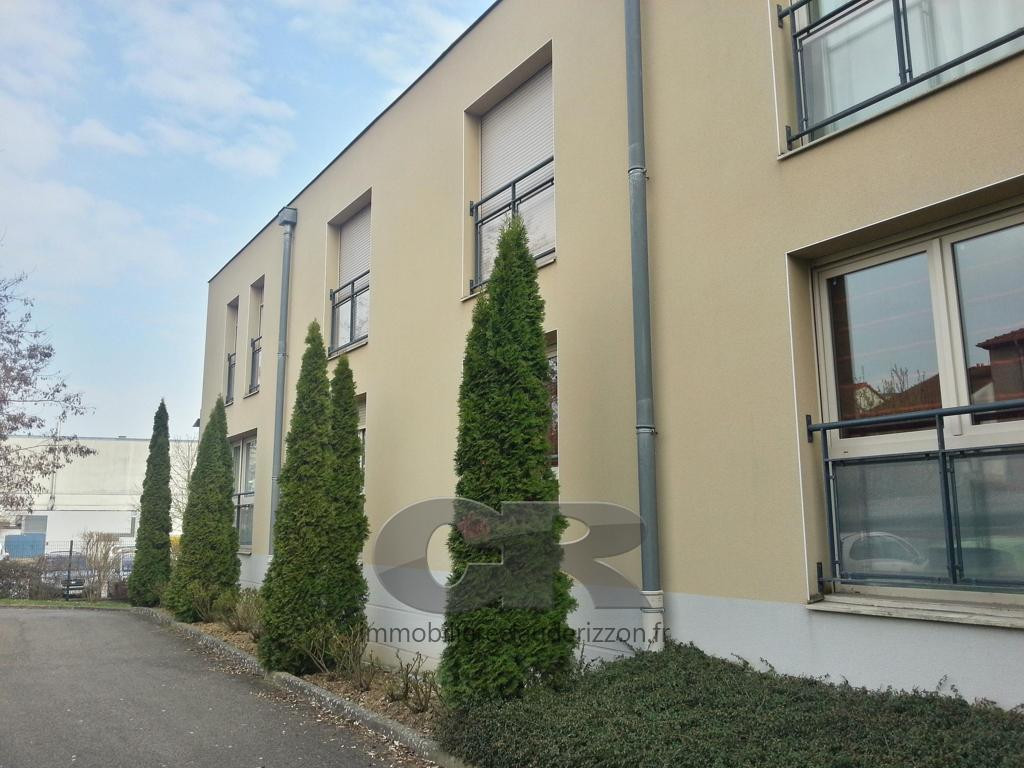 
                                                Location
                                                 studio meublé à louer hopital central