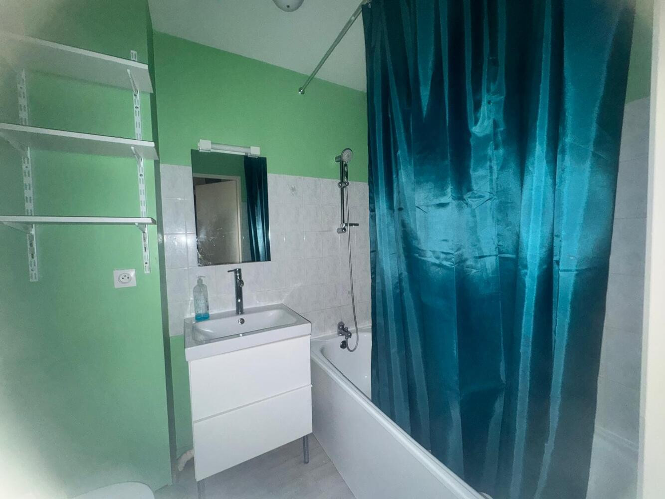 
                                                Location
                                                 Studio meublé à louer – Lieusaint