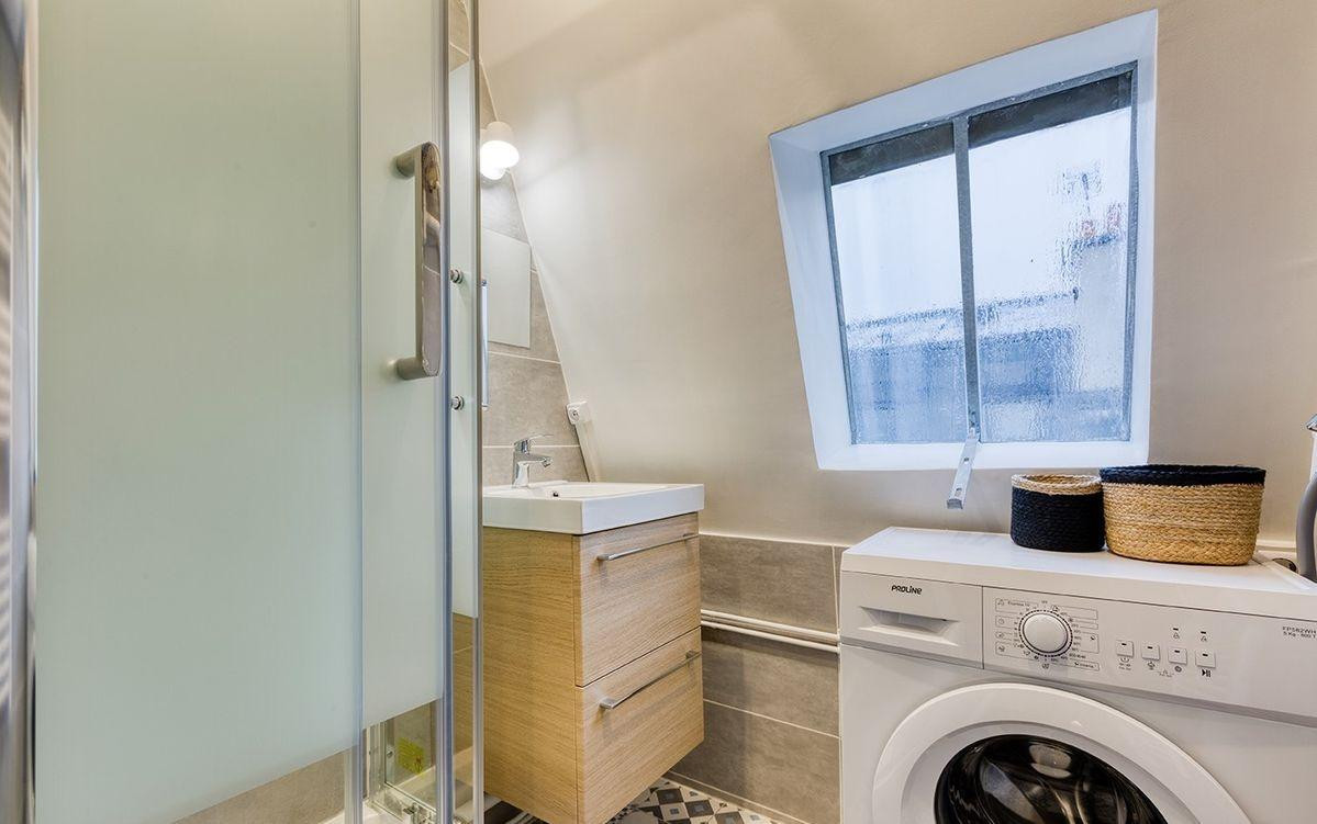 
                                                Location
                                                 Studio meublé à louer quartier Auteuil