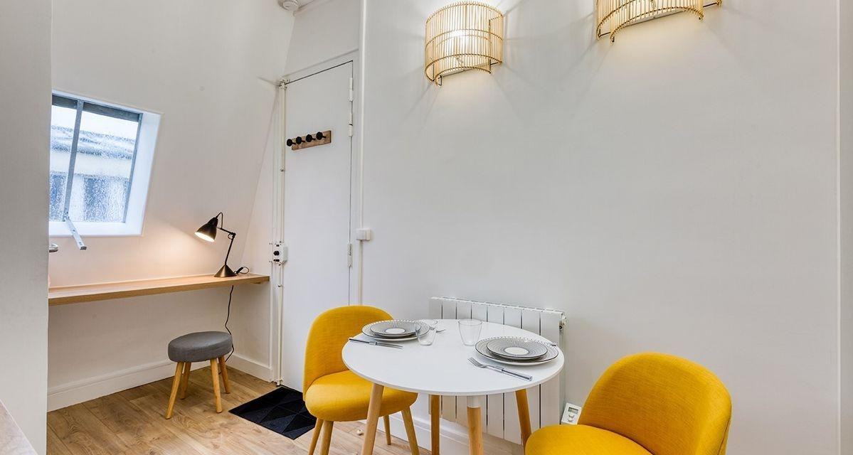 
                                                Location
                                                 Studio meublé à louer quartier Auteuil