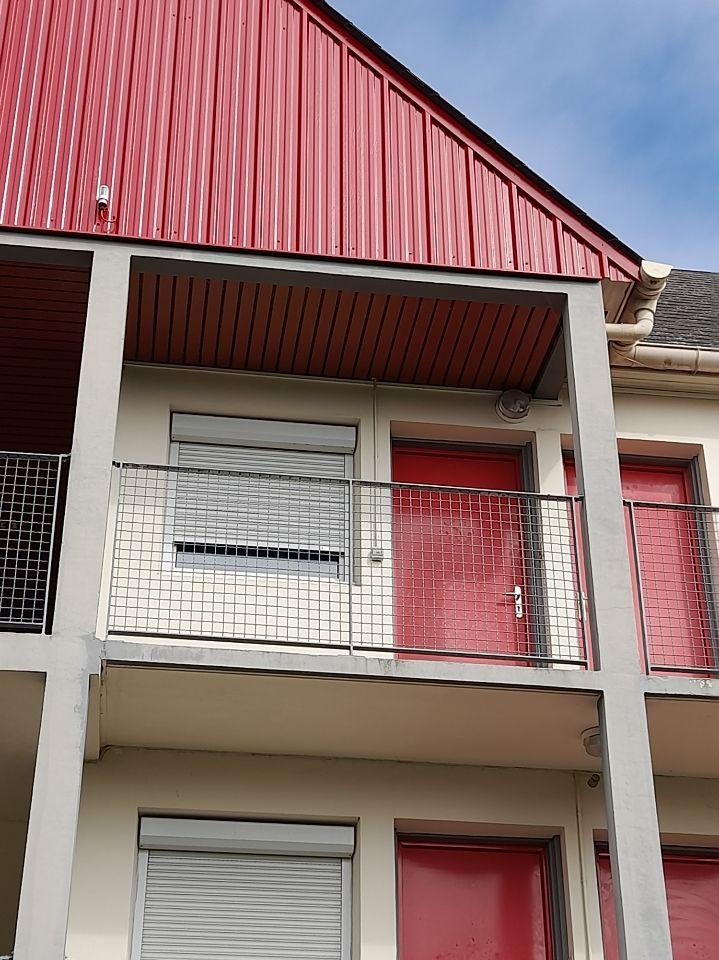 
                                                Location
                                                 Studio meublé à louer refait à neuf