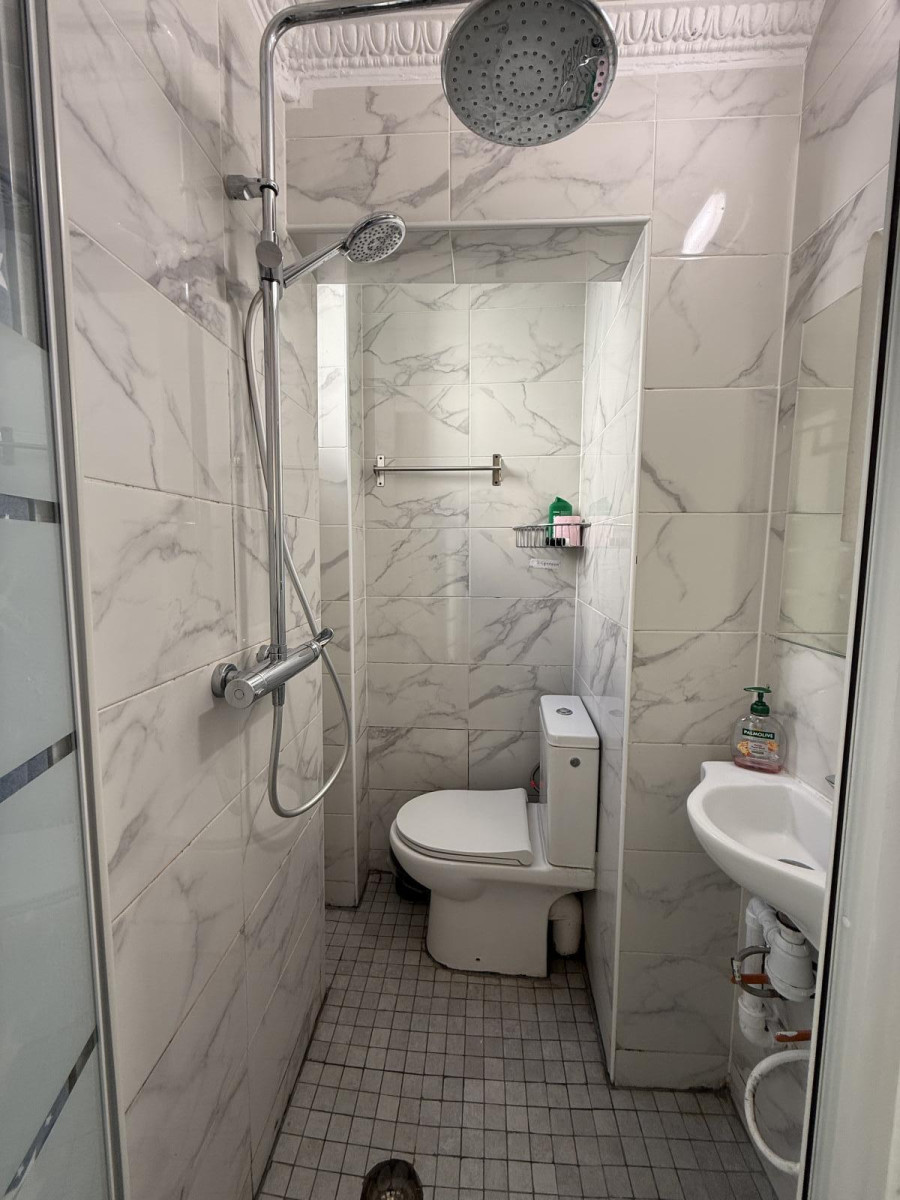 
                                                Location
                                                 Studio meublé à Paris 15ᵉ, proche de la Seine