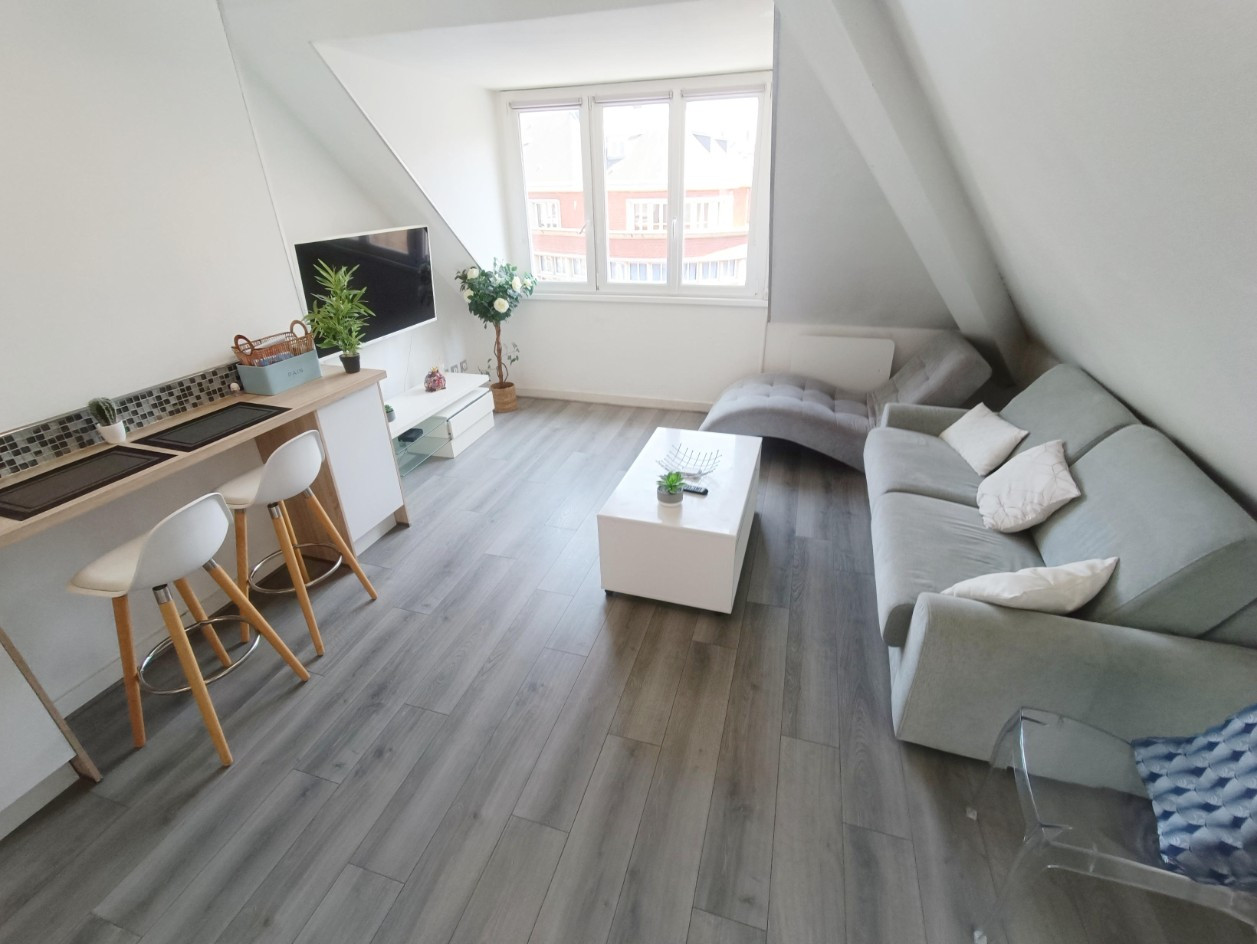 
                                                Location
                                                 Studio meublé Amiens hyper centre