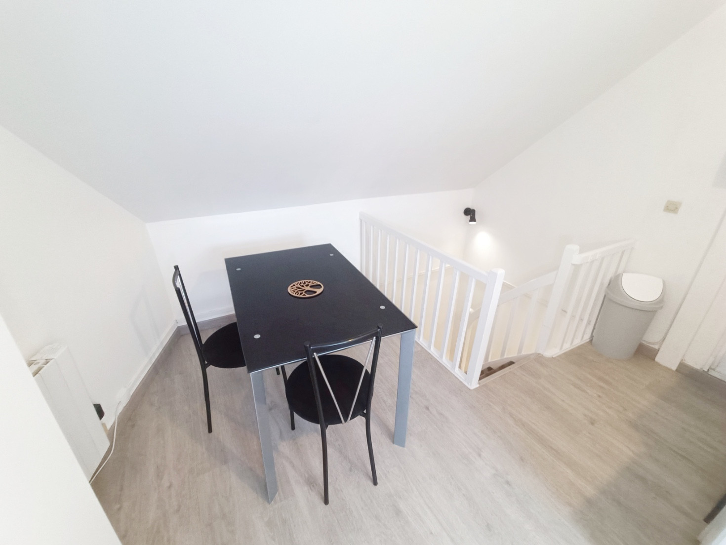 
                                                Location
                                                 Studio Meublé Amiens St-Honoré 18m2
