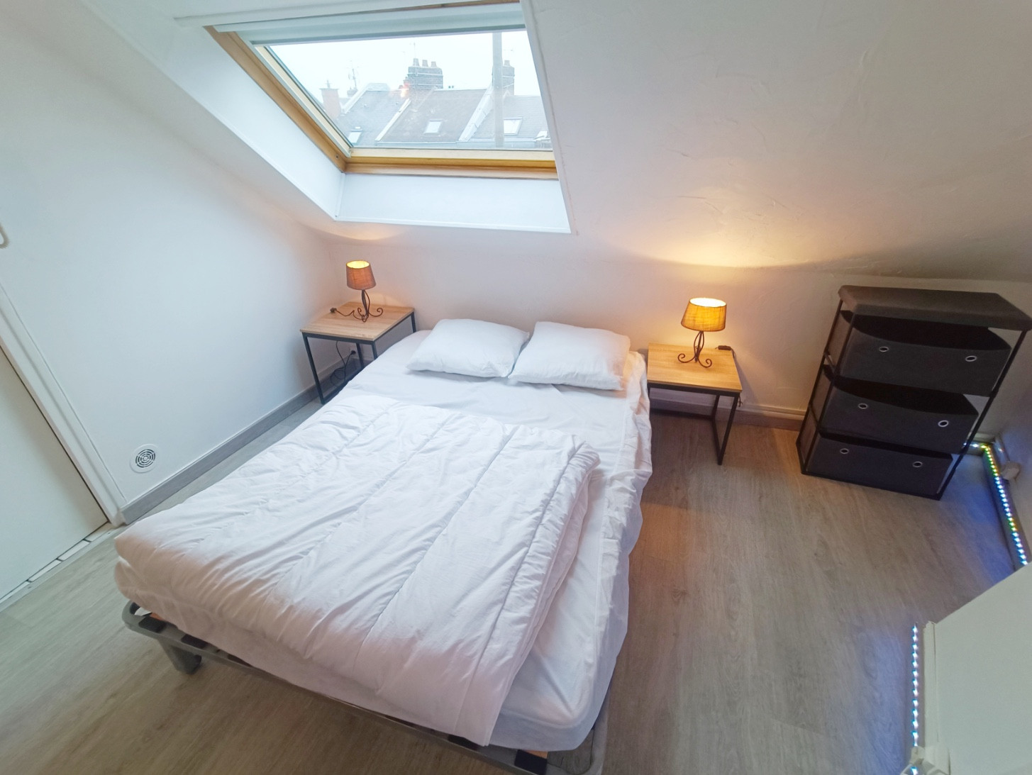 
                                                Location
                                                 Studio Meublé Amiens St-Honoré 18m2