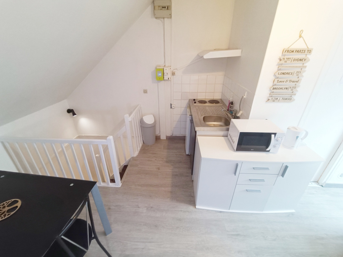 
                                                Location
                                                 Studio Meublé Amiens St-Honoré 18m2