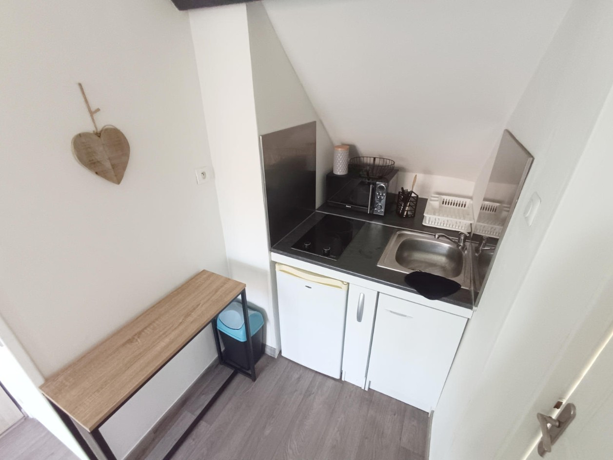 
                                                Location
                                                 Studio meublé Amiens St-Honoré