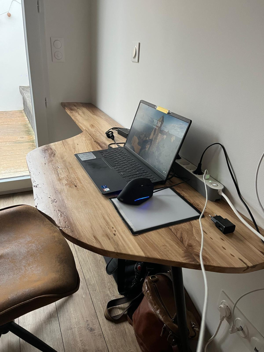 
                                                Location
                                                 Studio meublé avec grande terrasse à La Rochelle