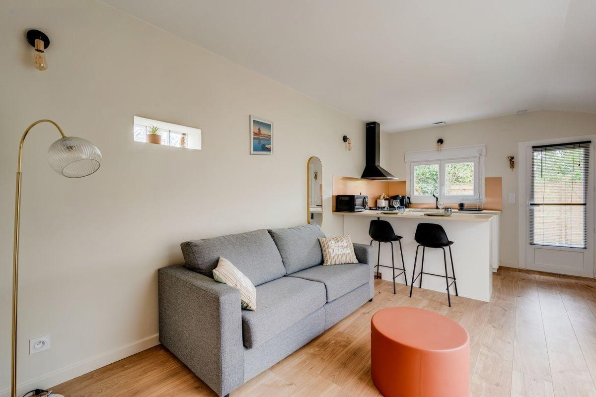 
                                                Location
                                                 Studio meublé avec jardin