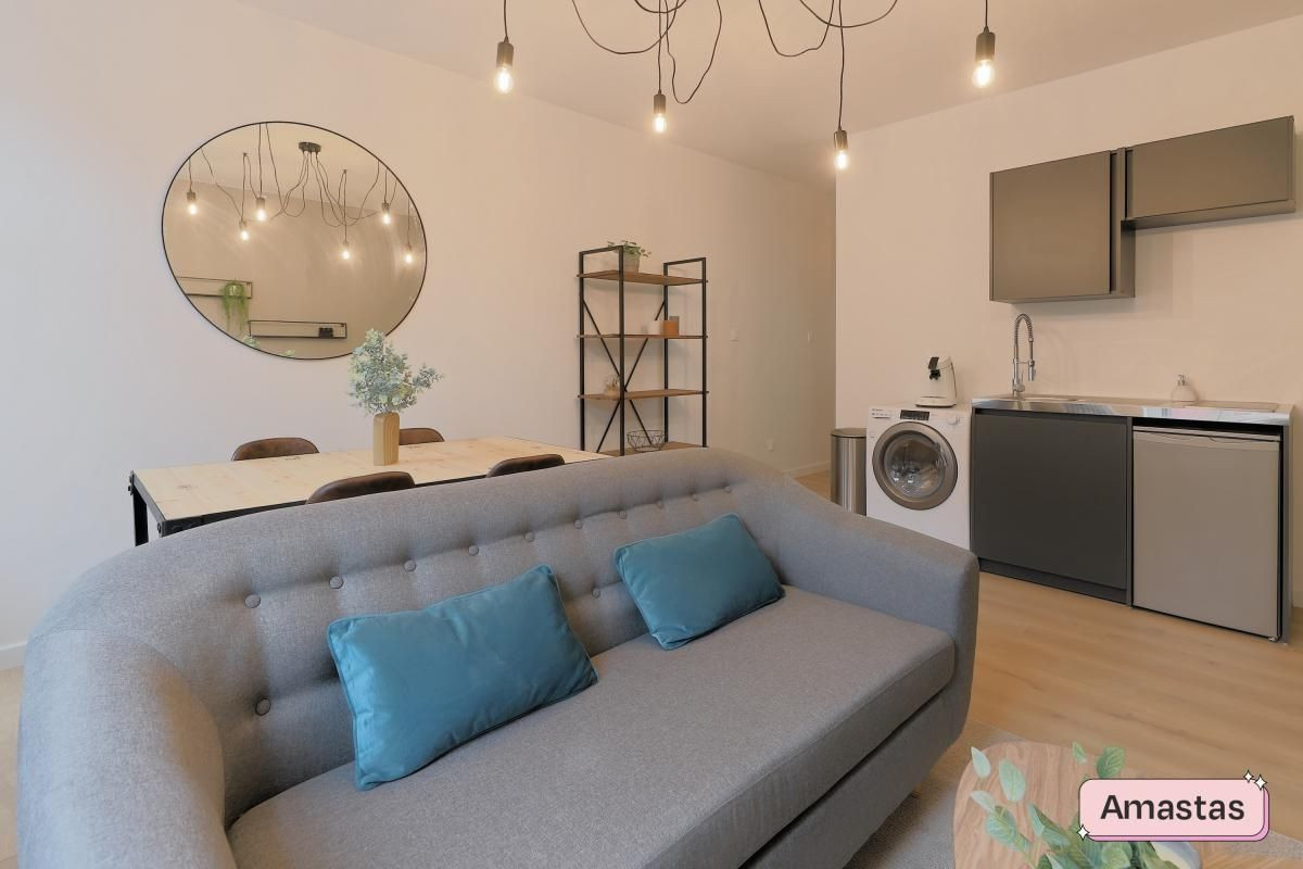 
                                                Location
                                                 Studio meublé avec soin secteur Lille Wazemmes - 159XXX