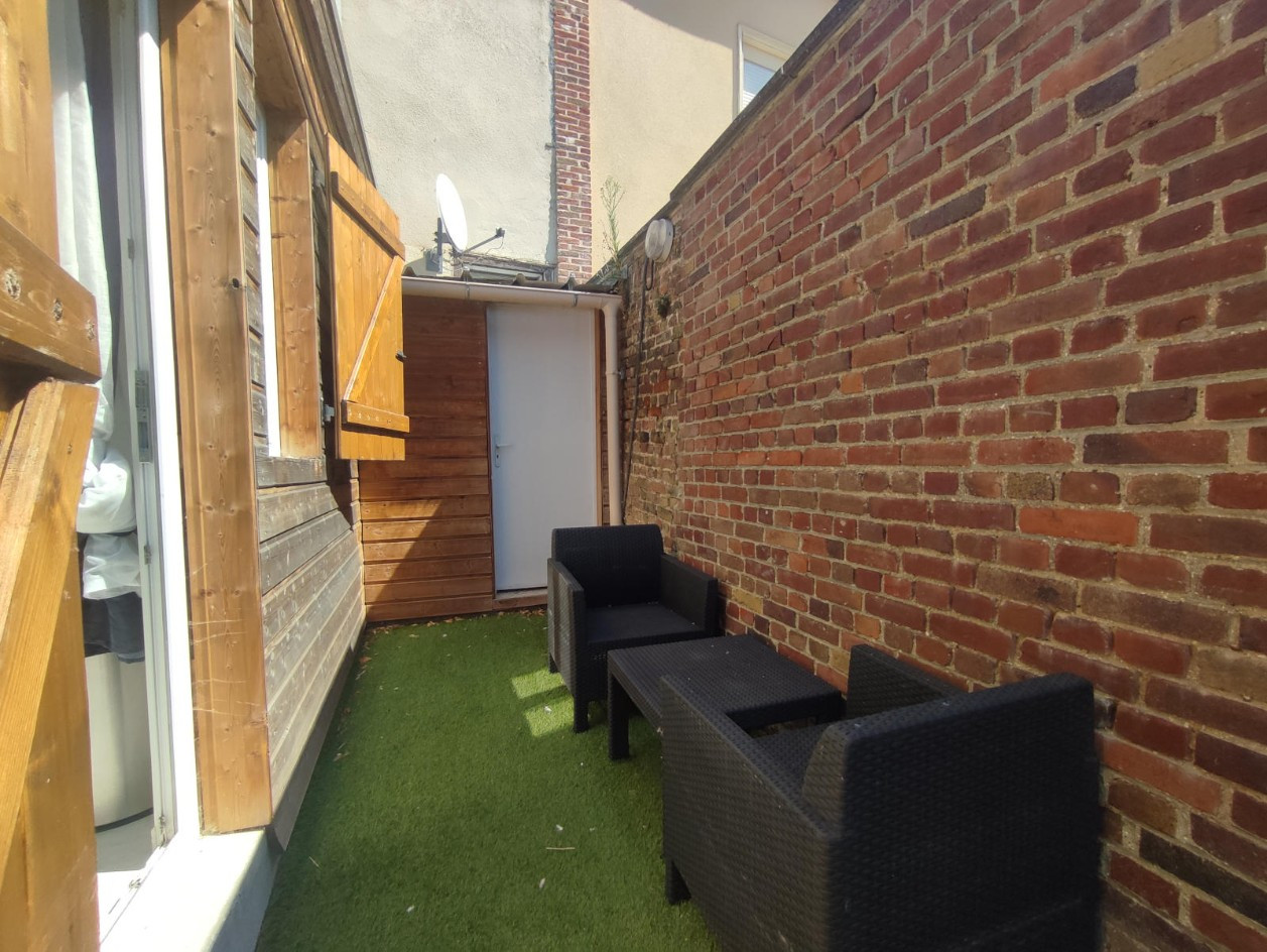 
                                                Location
                                                 Studio meublé avec terrasse, Saint-Leu