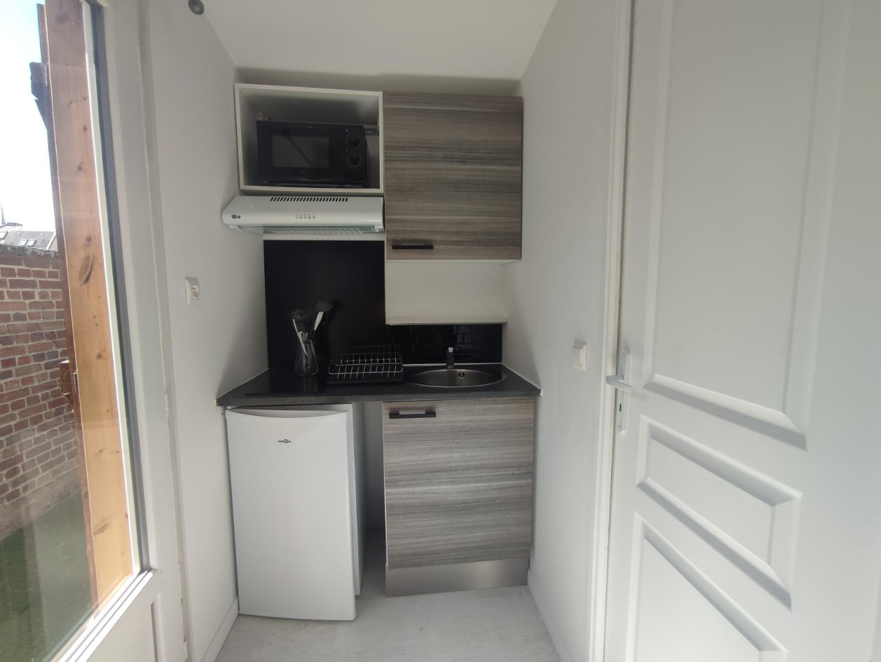 
                                                Location
                                                 Studio meublé avec terrasse, Saint-Leu