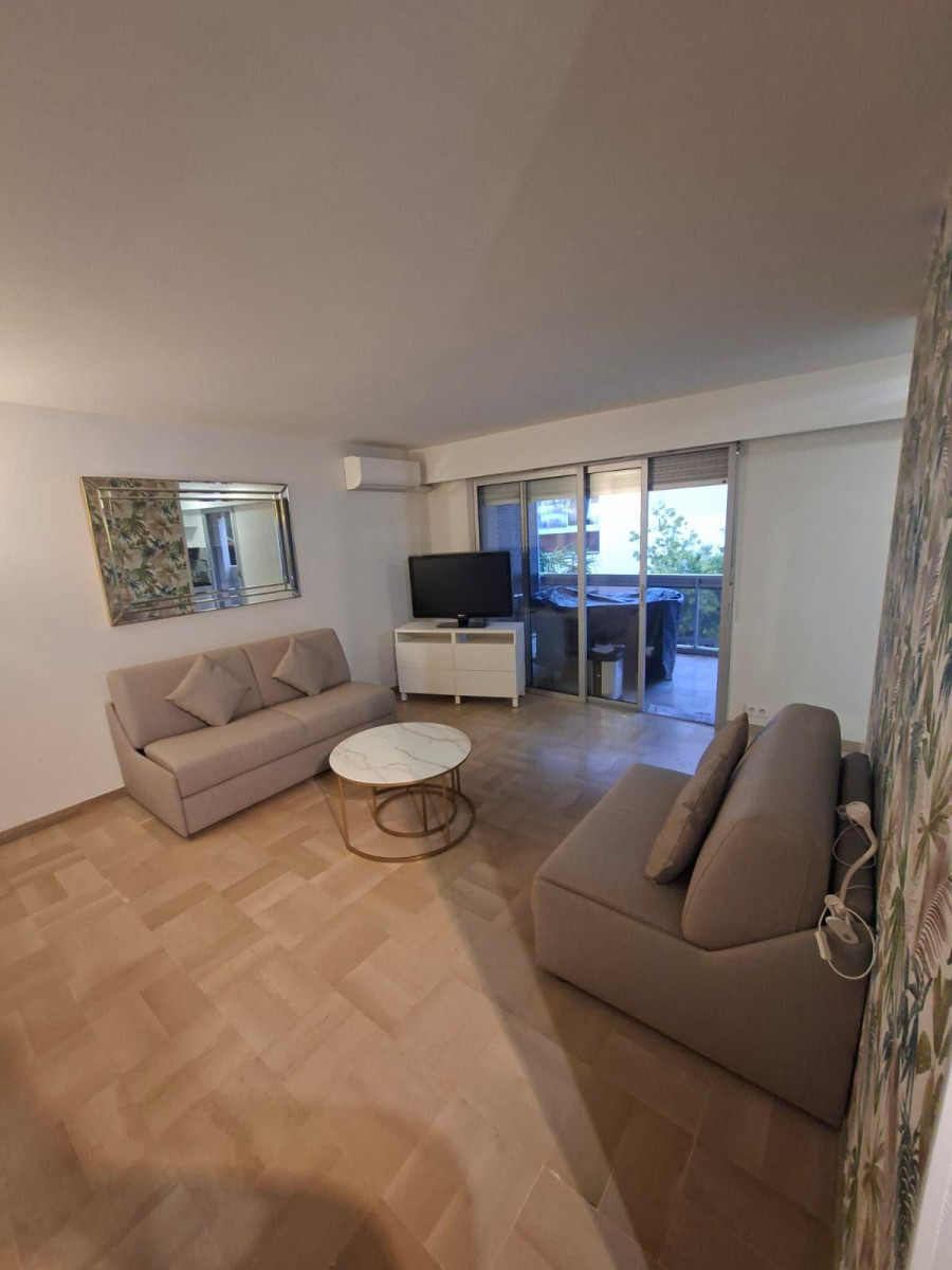 
                                                Location
                                                 Studio meuble - bail mobilité Le Cannet