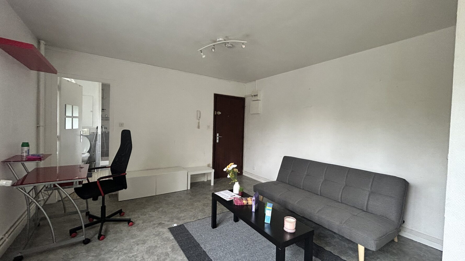 
                                                Location
                                                 Studio meublé Beauvais
