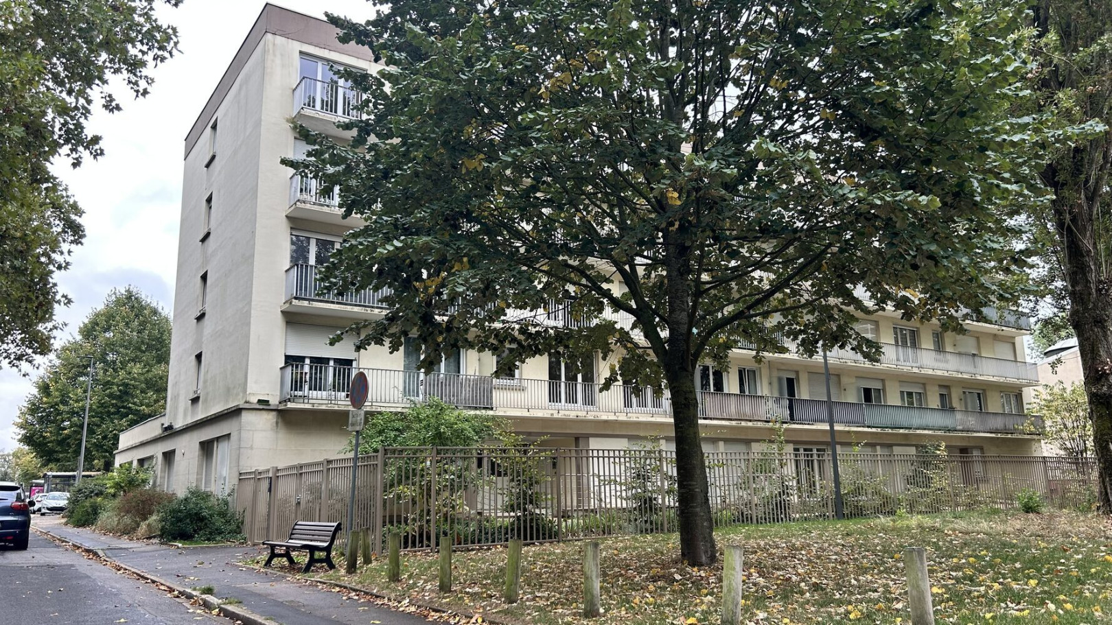 
                                                Location
                                                 Studio meublé Beauvais