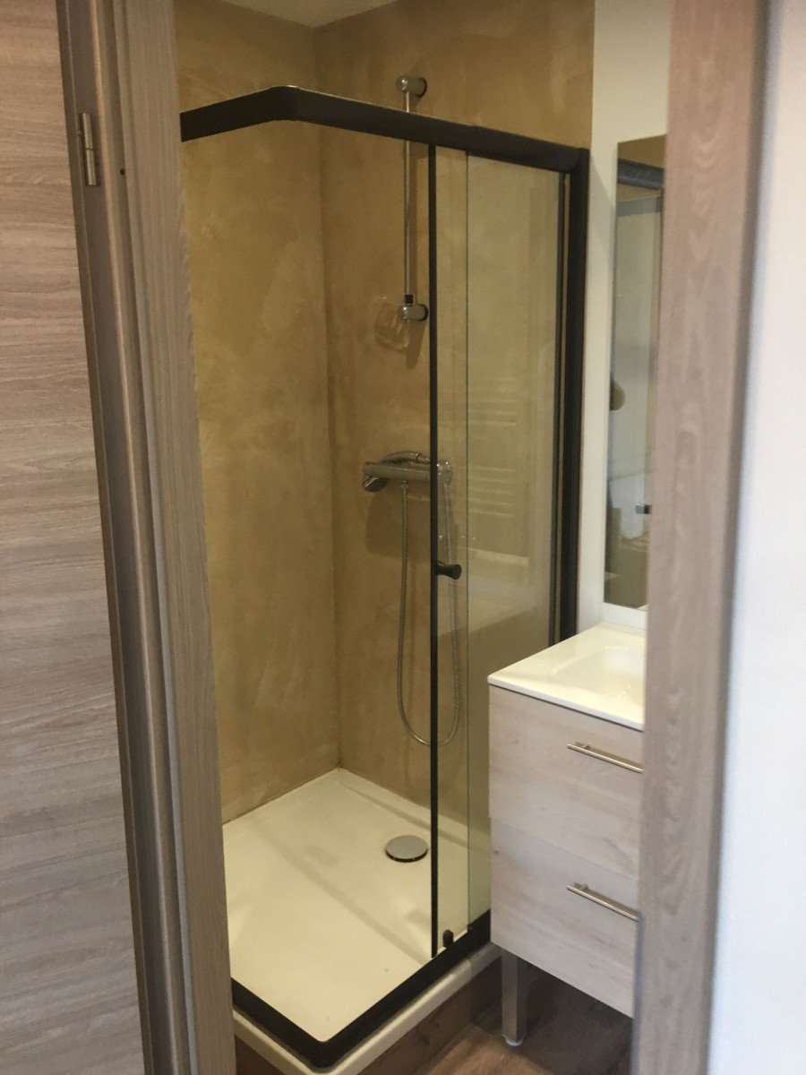 
                                                Location
                                                 Studio meublé Belfort centre refait à neuf (loyer tout inclus)