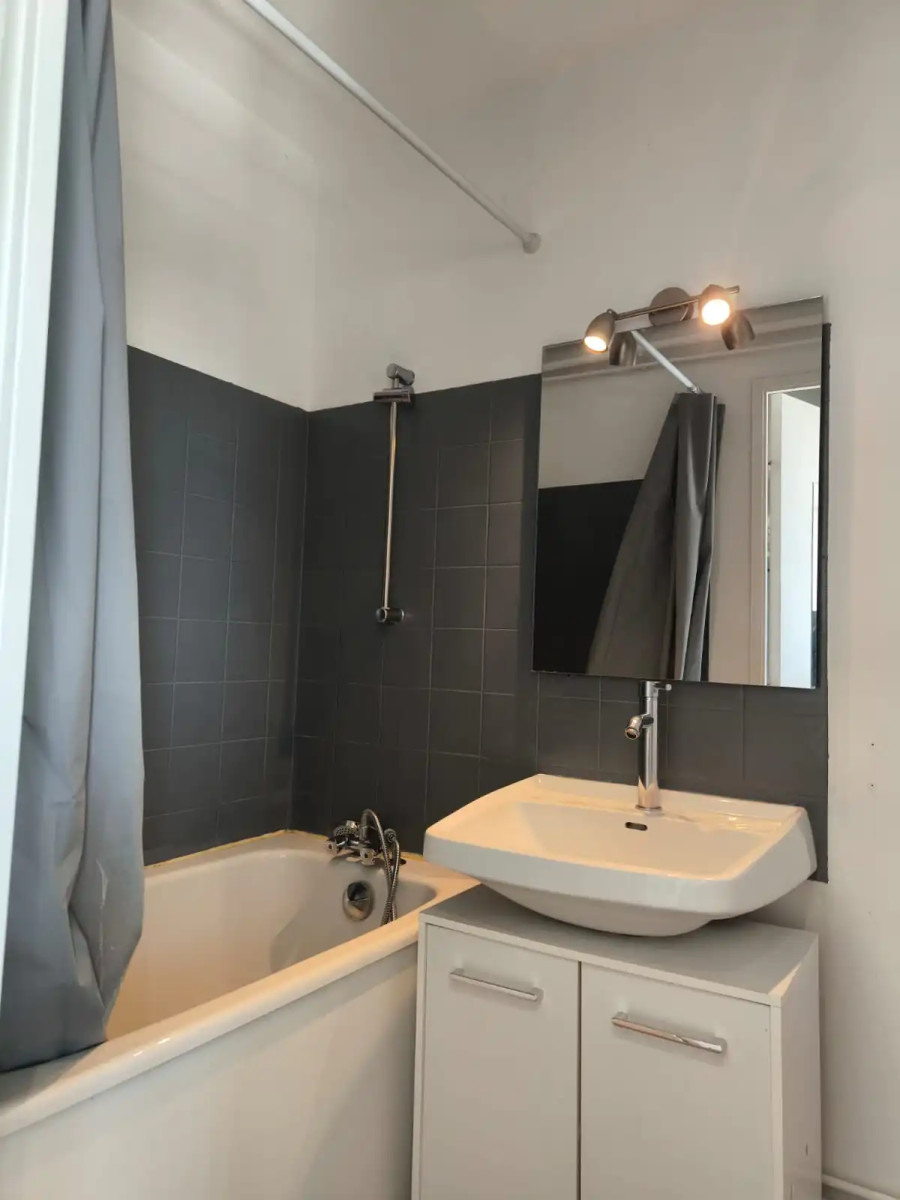 
                                                Location
                                                 Studio meublé Bordeaux
