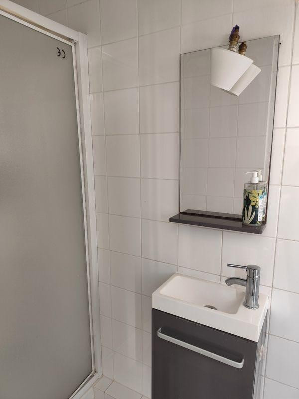 
                                                Location
                                                 Studio meublé buttes Chaumont