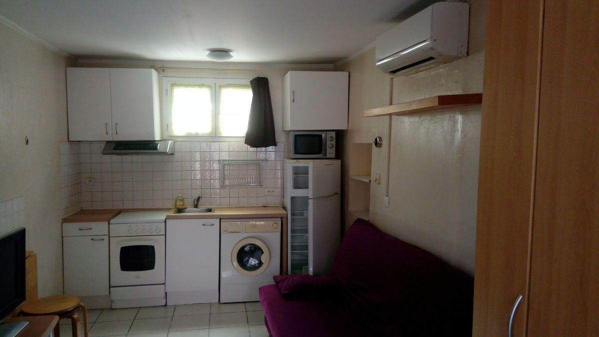 
                                                Location
                                                 Studio meuble centre de Mazargues