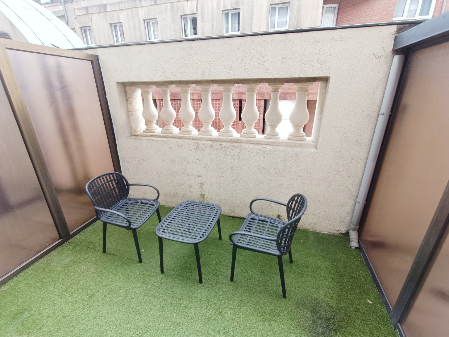 
                                                Vente
                                                 Studio meublé centre ville Amiens 22m2