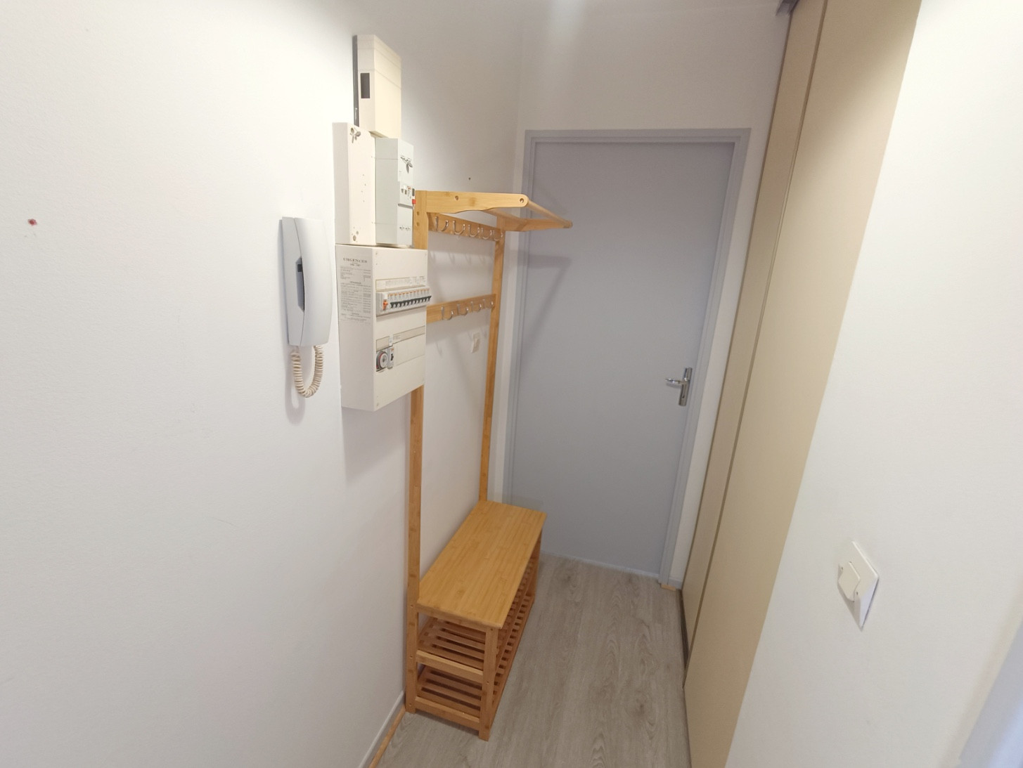 
                                                Vente
                                                 Studio meublé centre ville Amiens 22m2