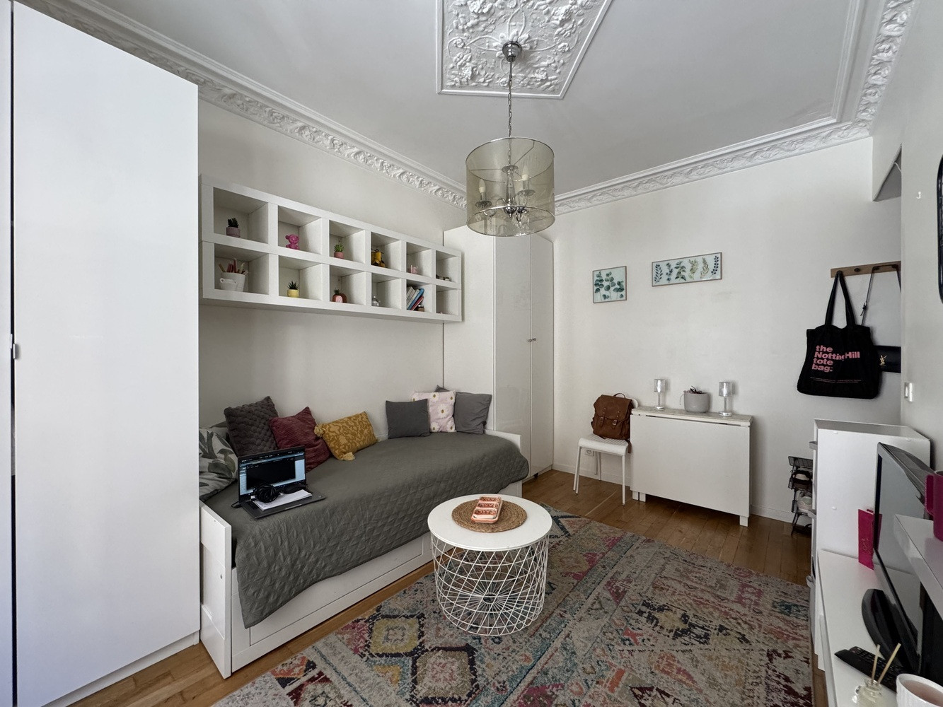 
                                                Vente
                                                 Studio meublé clé en main · 18 m² · Paris 14e
